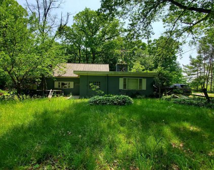 744 Fairview Dr, Hanover