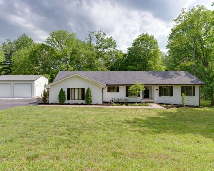 106 Fawn Ct, Hendersonville