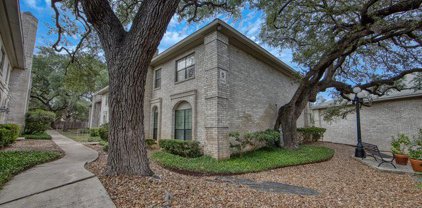 8415 Fredericksburg Rd Unit 505, San Antonio