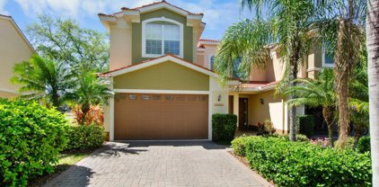 13960 Clubhouse Drive, Tampa