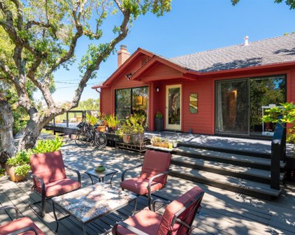 6 Farvue Road, Novato
