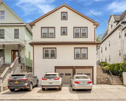 232 Hillside Place, Eastchester