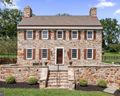 965 Seven Oaks Rd, Chester Springs