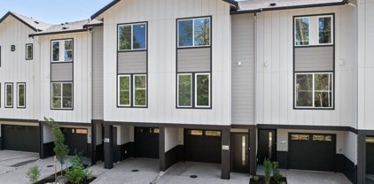 16124 Cascadian Way Unit #D1, Bothell