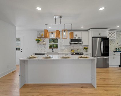 4415 Deepwood  Drive, Charlotte