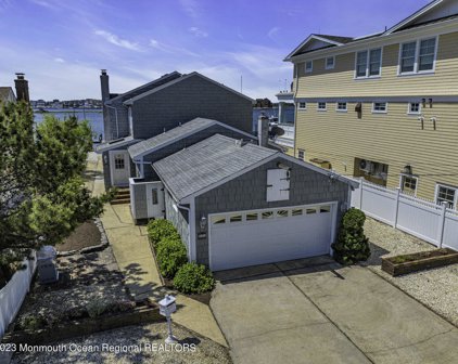 187 Pershing Boulevard, Lavallette
