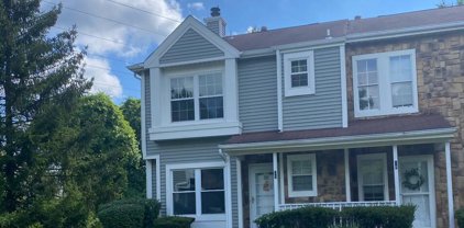 20 Stirrup Court Unit 9, Tinton Falls