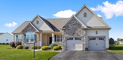 296 Friendly Dr, Hanover
