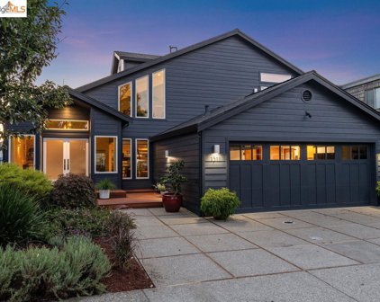 1311 Pelican Way, Richmond