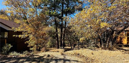 1436 Klamath Road, Big Bear City