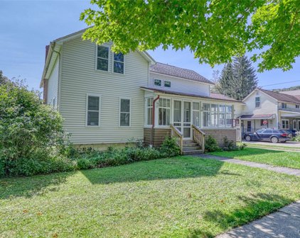 10 Rockwell  Avenue, Ellicottville-Village-043601