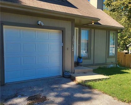 707 N Pine Street Unit #1/2, Olathe