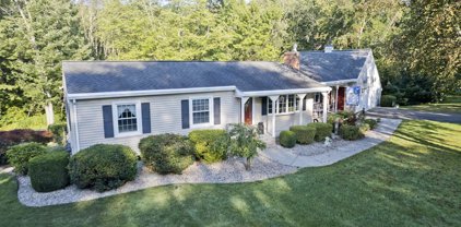 258 Edgewood Rd, West Springfield