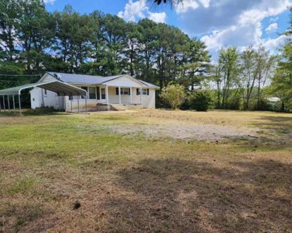 130 Monument Rd, Summertown