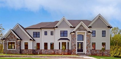 34 Sneider Rd, Warren Twp.