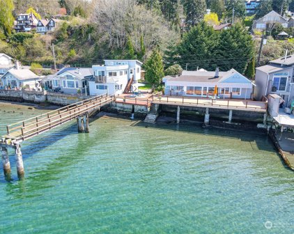 4226 Sunset Beach Road W, University Place