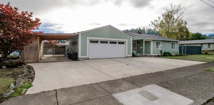 341 9th Av, Sweet Home