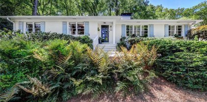 56 Pine Lake Drive, Sandy Springs