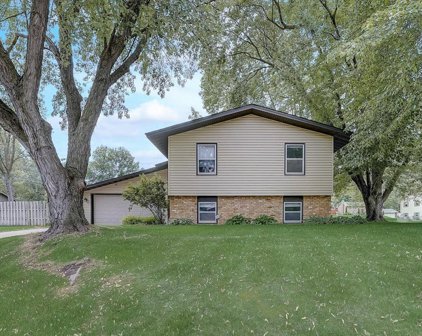 2609 Highland Drive, Burnsville