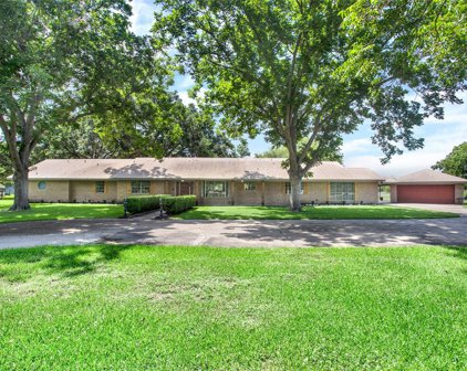 10726 E Fm 1462 Road, Alvin