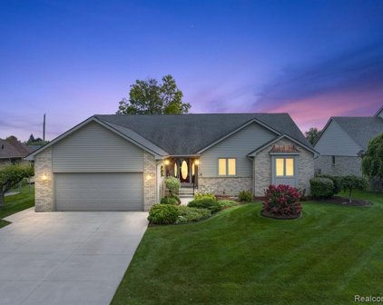 35638 KENSINGTON, Sterling Heights