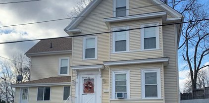 12 Cedar St, Hudson