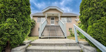 1515 Eighth Avenue, New Westminster
