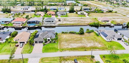 718 Nw 38 Pl, Cape Coral