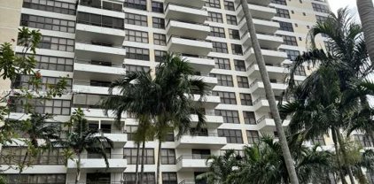 2500 Parkview Dr Unit #618, Hallandale Beach