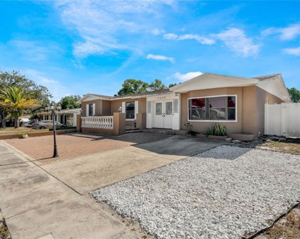7230 Fair Oaks Street, Spring Hill