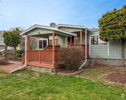 5620 W Shoreview, Blaine