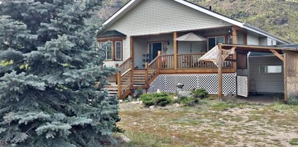693 STONE ROAD, Barriere