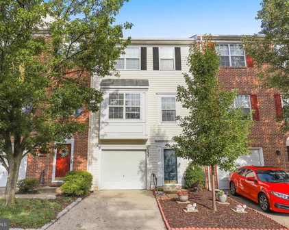 237 Golden Larch Ter Ne, Leesburg