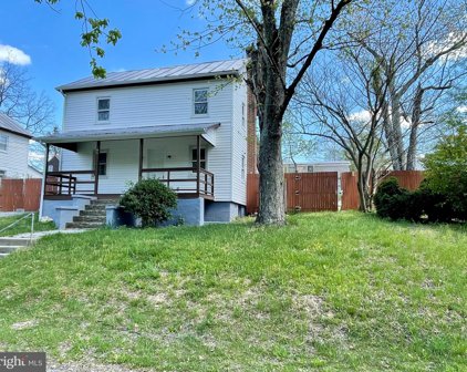 99 James St, Berkeley Springs