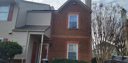 889 Gas Light Lane, Northwest Virginia Beach