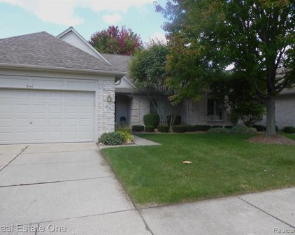 2141 AVALON, Sterling Heights