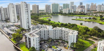 3475 N Country Club Dr Unit #105, Aventura