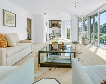 2100 E 2nd St Unit 305, Long Beach