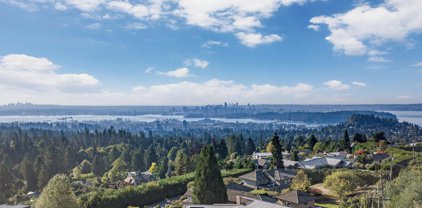 685 King Georges Way, West Vancouver