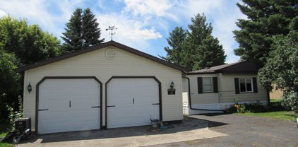33 1st Street, Underwood