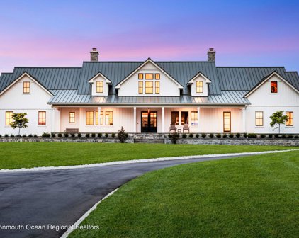 7 Homelands Drive, Colts Neck