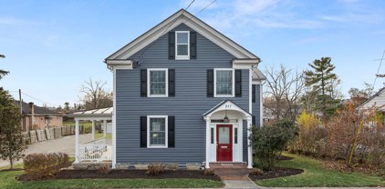 217 W Main St, Berryville