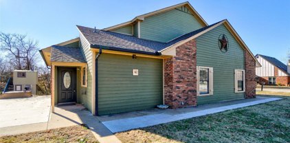 208 NW 6th Street, Piedmont