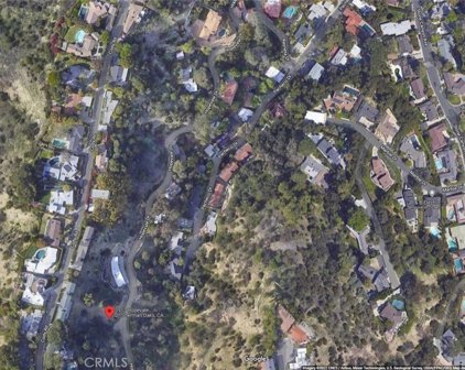 3913 Hopevale Dr, Sherman Oaks