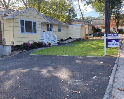 3 Amvets Ln, Randolph