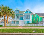 3301 Avenue N, Galveston image