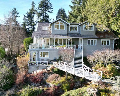4735 The Highway, West Vancouver