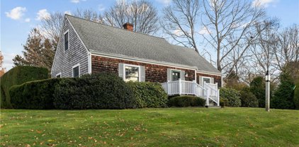 11 Winthrop Drive, Middletown
