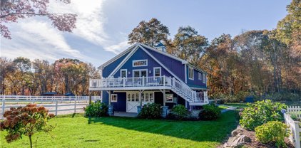 193 Rockwood Lane, South Kingstown