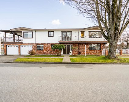 688 Carleton Avenue, Burnaby